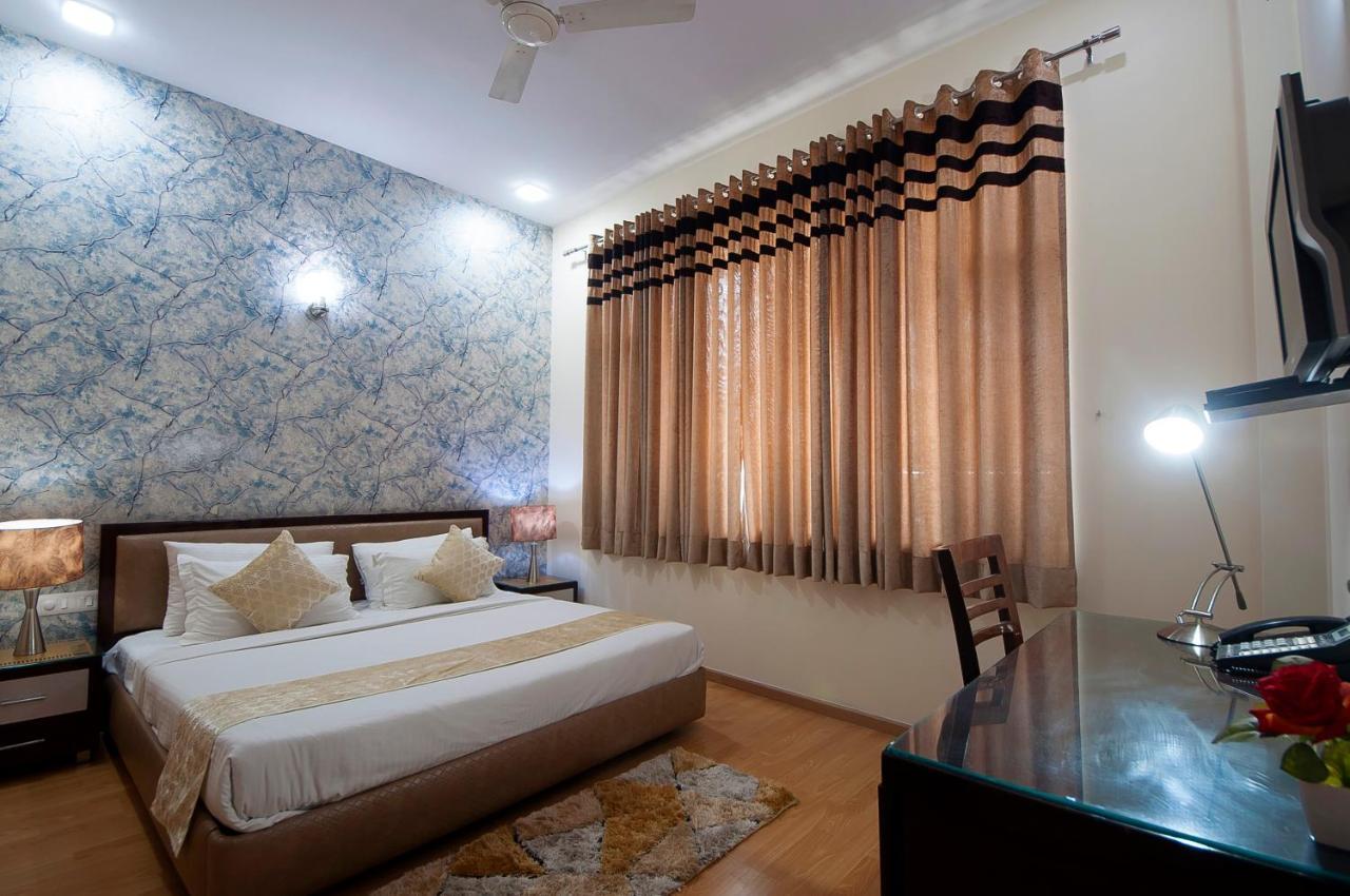 Imperial Apartments Huda City Ґурґаон Екстер'єр фото