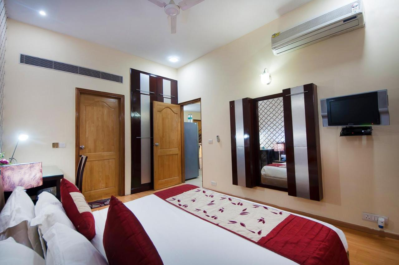 Imperial Apartments Huda City Ґурґаон Екстер'єр фото